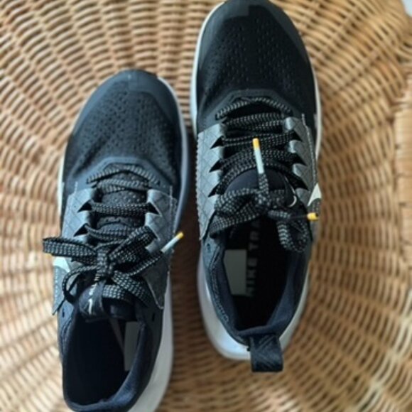 Nike Zegama 2 Womens Size 7.5 - Picture 3 of 6